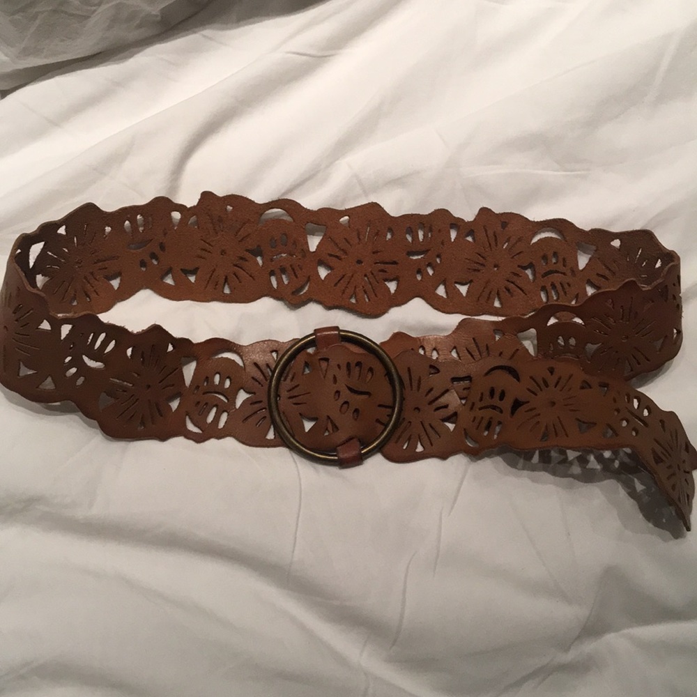 Hollister leather cutout belt